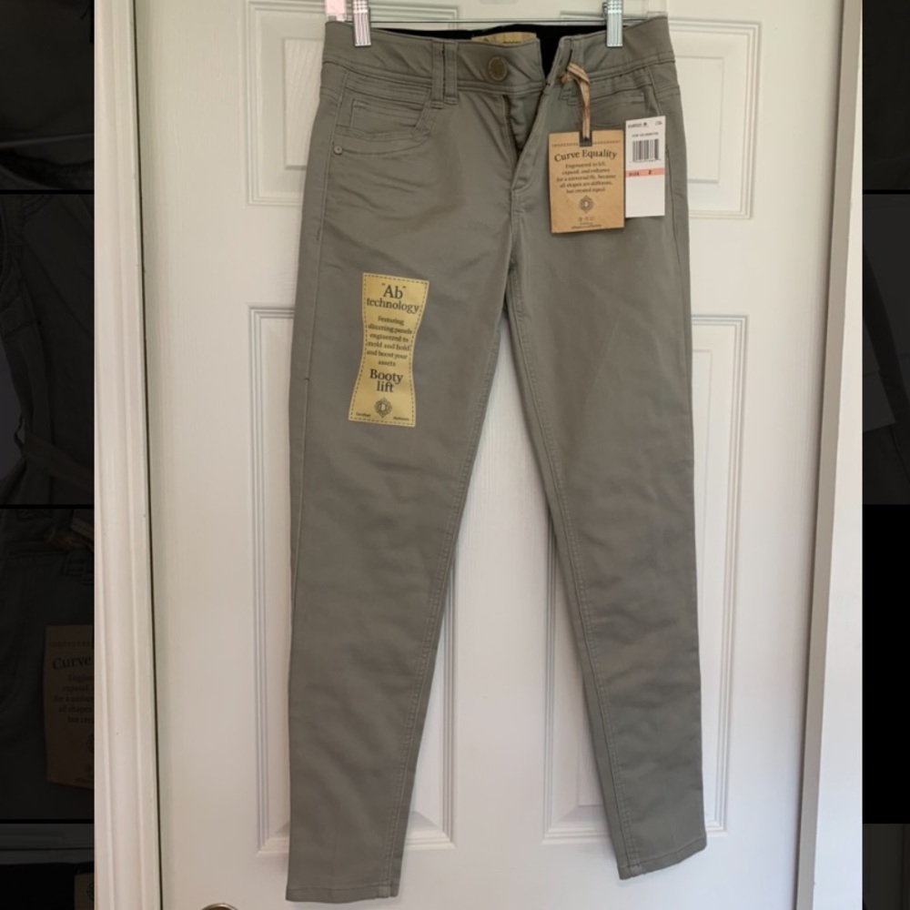 DEMOCRACY Size 2 Skinny Pant (Green/Gray)
